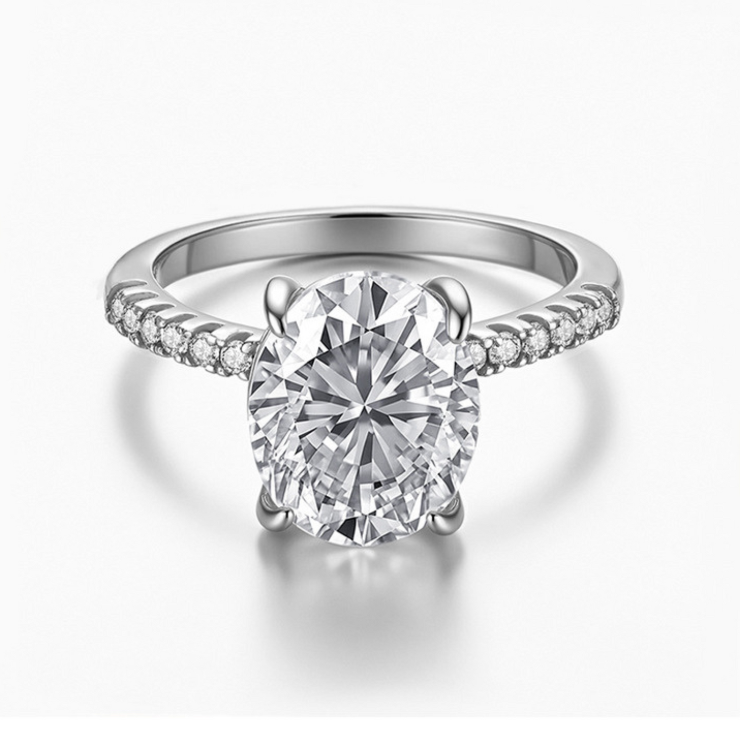 Ovaler Solitärring aus 925er Silber – Zeitlose Eleganz