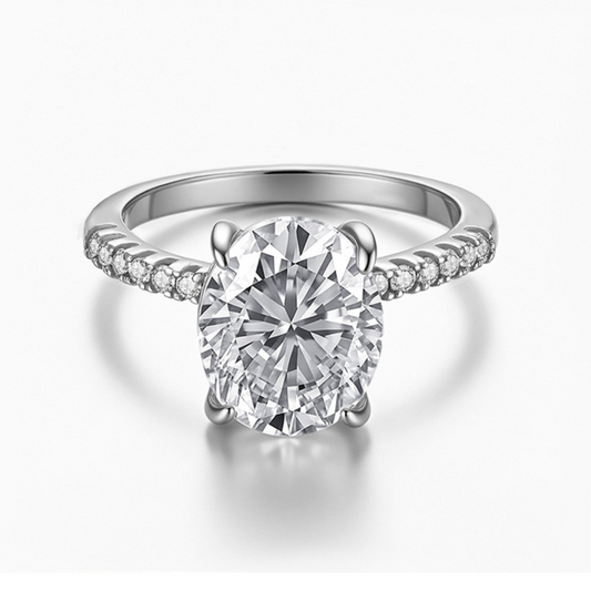 Ovaler Solitärring aus 925er Silber – Zeitlose Eleganz